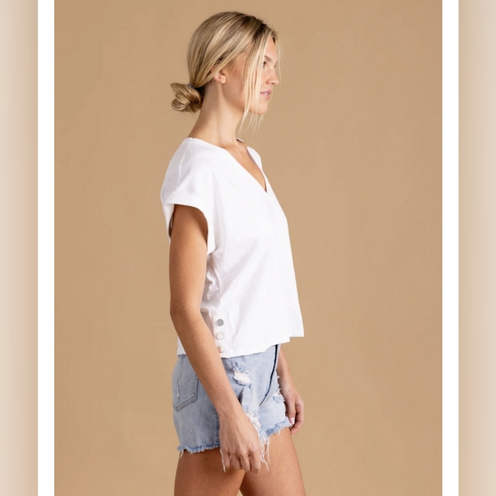 S'EDGE WHITE MARIE V NECK SHORT SLEEVE TOP SZ S NEW - Picture 2 of 9